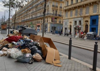 La rue de la République à Marseille le 24 décembre 2020 (Crédit Gomet'/JYD)