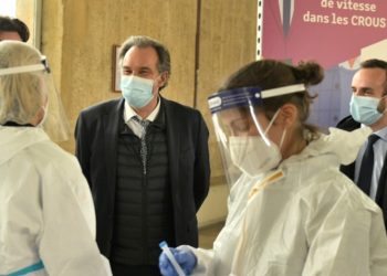 Renaud Muselier en visite au Crous de Marseille ce lundi 4 janvier pour préparer la rentrée (Crédit Claude Almodovar)