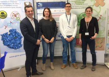 Eric Chabrière aux côtés de l'équipe de Gene&GreenTK à l'IHU en 2018 (Archives Gomet')