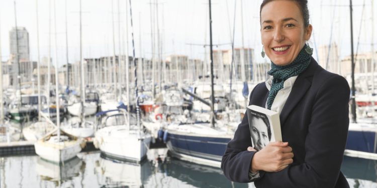 Amandine Deslandes est l'autrice de la biographie "Simone Veil, mille vies, un destin" (crédit : Yohan Brandt)