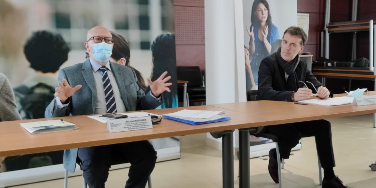 Bernard Beignier (à gauche) et Philippe Dulbecco expliquent la réforme des études de santé (Crédit : Rémi Liogier).