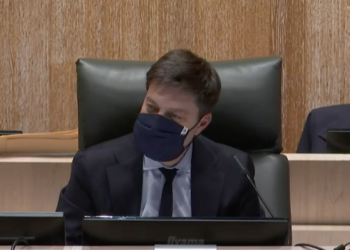 Benoît Payan a présidé cette séance en visioconférence du 2 avril (Crédit Capture d'écran Ville de Marseille)