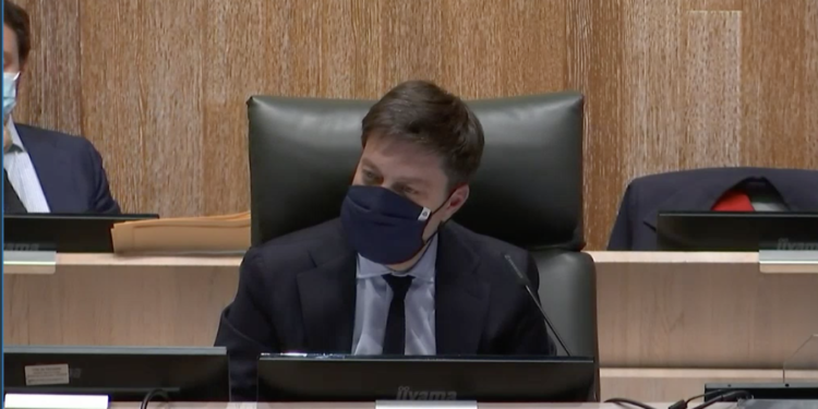 Benoît Payan a présidé cette séance en visioconférence du 2 avril (Crédit Capture d'écran Ville de Marseille)