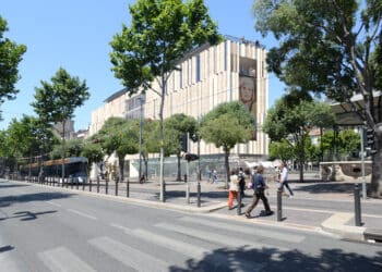 Le visage final du cinéma Artplexe qui ouvrira en octobre en haut de la Canebière (Crédit Wilmotte et associés)