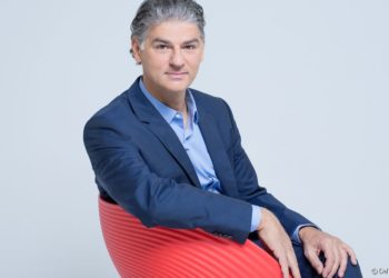 Jacques Cardoze quitte la télé pour l'OM (Crédit FTV/Delphine Ghosarossian)