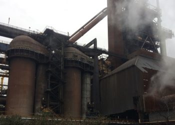 L'usine d'ArcelorMittal à Fos est une nouvelle fois accusé de nuire à l'environnement et à la santé des habitants (Crédit RM)