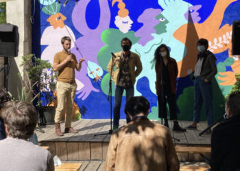 Antoine Plane, le directeur de Yes We Camp (à gauche) a défendu le bilan de Coco Velten aux côtés de Plateau Urbain et du groupe SOS (Crédit RM)