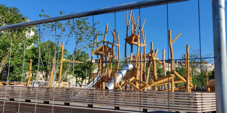 Les jeux d'enfants de La Plaine doivent être livrés le 7 juin par la Soleam