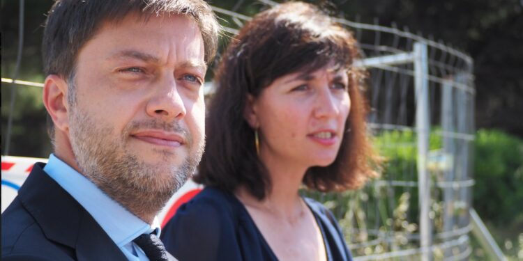 Le maire de Marseille, Benoît Payan, et son adjointe à l'urbanisme, Mathilde Chaboche (Crédit Clara Cauquil)