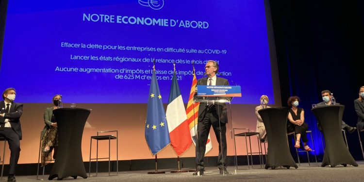 Renaud Muselier a tenu son premier grand meeting des régionales sur la scène du Parc Chanot à Marseille (Crédit RM)