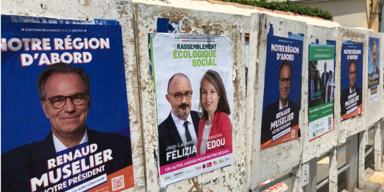 Affichage électoral pour les régionales 2021 (Crédit Gomet'/JFE).