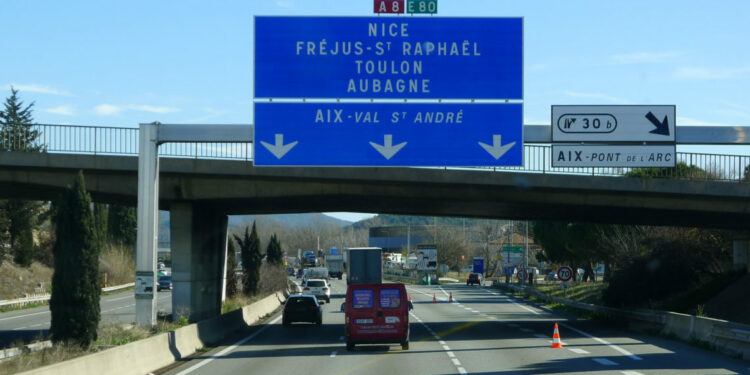 Le trafic reprend doucement sur les autoroutes de Vinci après les multiples confinements (Crédit JFE)