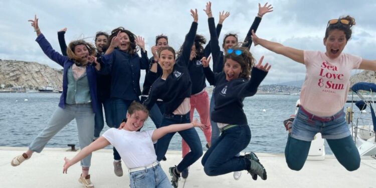 EarthShip Sisters UICN