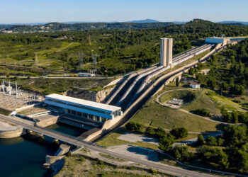 L'usine EDF de Saint-Chamas va réduire ses rejets d'eau douce dans l'étang de Berre de 25% (Crédit EDF)