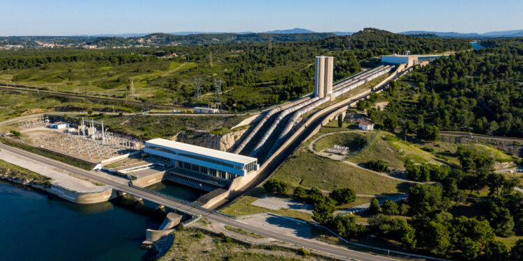 L'usine EDF de Saint-Chamas va réduire ses rejets d'eau douce dans l'étang de Berre de 25% (Crédit EDF)