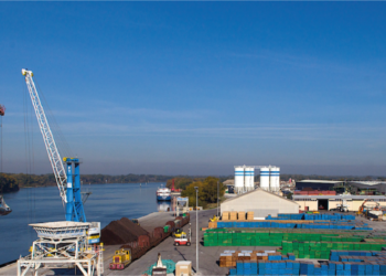 Emmanuel Macron attend une proposition pour la création d'un grand port maritimo-fluvial entre Marseille et Lyon (Crédit DR)