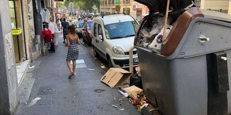 poubelles déchets Belsunce Marseille
