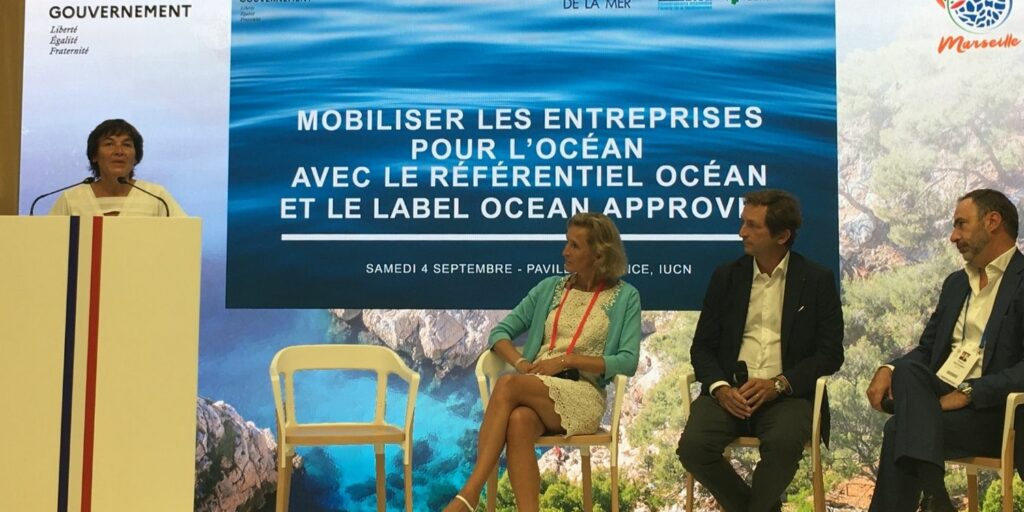 La ministre de la mer (à gauche) avait convié Sabine Roux de Bézieux (Fondation de la mer), Bertrand Camus (SUEZ) et Patrice Berganini (CMA-CGM) pour évoquer le label Ocean approved et le référentiel océan (Crédit Gomet'/JRG)