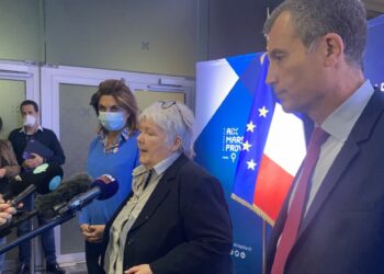 Jacqueline Gourault lors du point presse à la sortie de la conférence des maires avec Martine Vassal, la Présidente de la Métropole, et Christophe Mirand, le Préfet de Région (Crédit RM)
