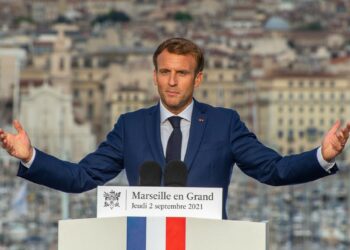 Emmanuel Macron avait promis de revenir le 15 octobre à Marseille pour "relever la copie" des acteurs du territoire. Nous y sommes. (Crédit Gomet'/JYD)