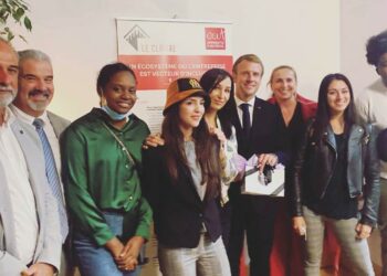 Emmanuel Macron au Cloître vendredi 15 octobre (Crédit @ALouisDeputee13)