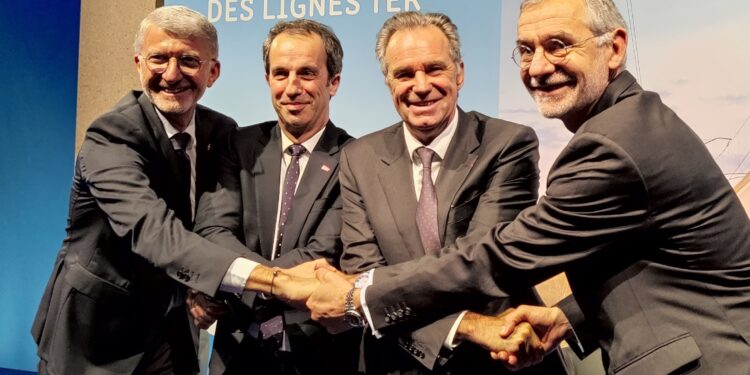 De gauche à droite, Jean-Pierre Serrus, Christophe Fanichet, Renaud Muselier et Thierry Mallet