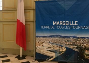 Une affiche pour vanter les attraits de Marseille pour le cinéma à l'occasion de la présentation du tournage dans la ville du film "Le gandre de ma vie" avec l'acteur Kad Merad (Crédit archives Gomet')