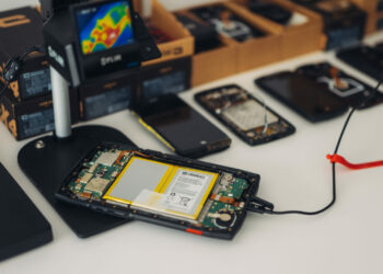 Le fabricant de smartphone Crosscall veut passer de la conception à la production complète avec une usine à Aix (Crédit DR)