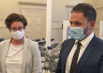 La préfète de police des Bouches-du-Rhône Frédérique Camilleri et l'adjoint au maire délégué à la sécurité Yannick Ohanessian (Crédit : RM)