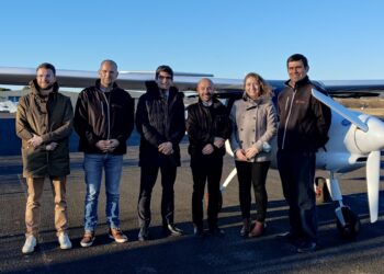Les équipes de Tysilio et Fly Provence reçoivent le sous-préfet Benoît Mournet jeudi 20 janvier à l'aérodrome d'Aix les Milles