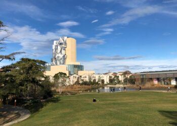 Le parc des ateliers à Luma Arles (Crédit Gomet'/JFE)