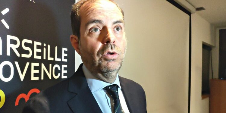 Yves Moraine en conférence de presse au Pharo mercredi 2 février 2022 (Crédit Gomet'/JRG)