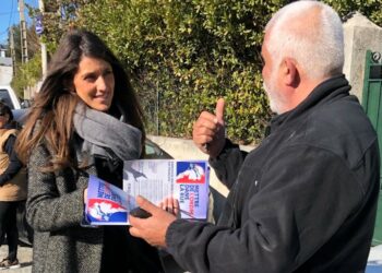 Sarah Boualem actuellement en campagne pour Valérie Pécresse dont elle co-préside le comité de national soutien (Crédit @Boualemsarah)