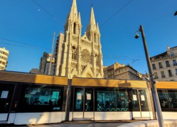 Une caméra à Marseille en haut de La Canebière (Crédit Gomet'/JYD)