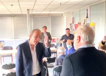 Echanges houleux entre Xavier Niel et Jean-Christophe Serfati (Crédit @AnonymeCitoyen)