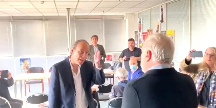 Echanges houleux entre Xavier Niel et Jean-Christophe Serfati (Crédit @AnonymeCitoyen)