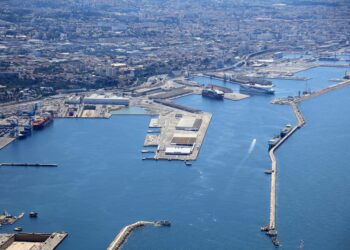 Vue aérienne du port de Marseille-Fos (crédit : GPMM)