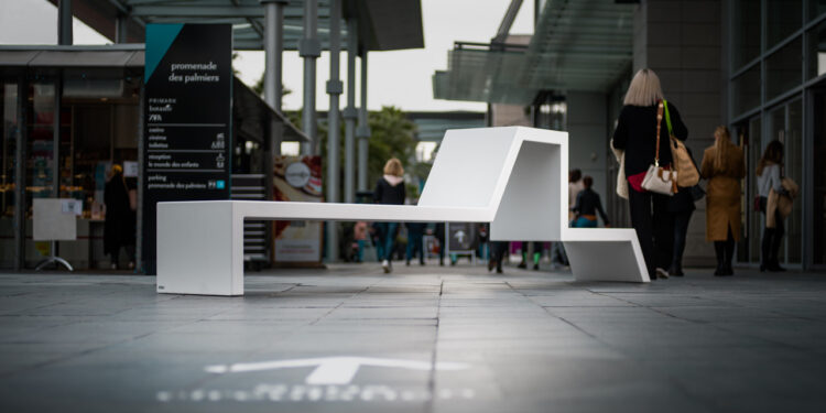 Un banc public made in Cyria (Crédit Cyria)