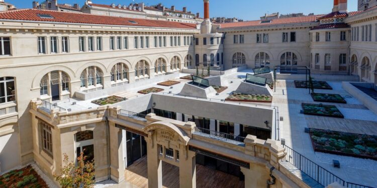 [Immobilier] Coworking, coliving, flex office : quels espaces pour une vie en télétravail ?