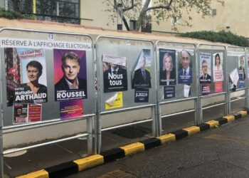 Panneaux électoraux pour l'élection présidentielle 2022. Crédit Gomet'