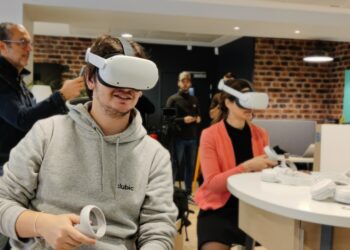 Les journalistes et influenceurs marseillais ont assisté à la présentation mercredi 6 avril de la Livebox 6 d'Orange depuis le metaverse (crédit : Rémi Liogier)