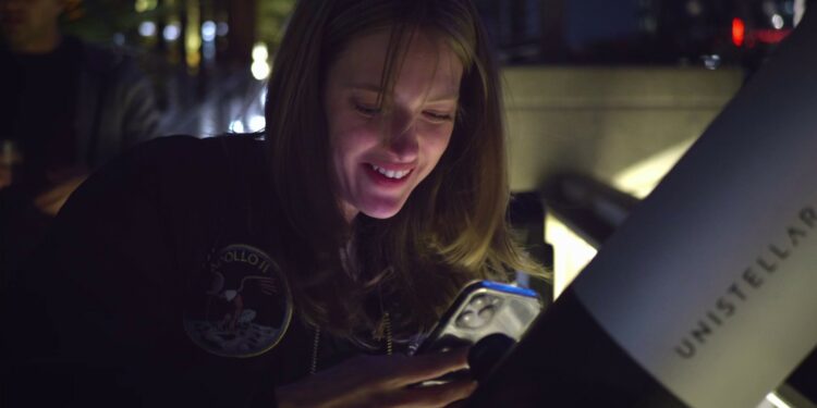 Les télescopes d'Unistellar : une expérience immersive (Crédit Unistellar)