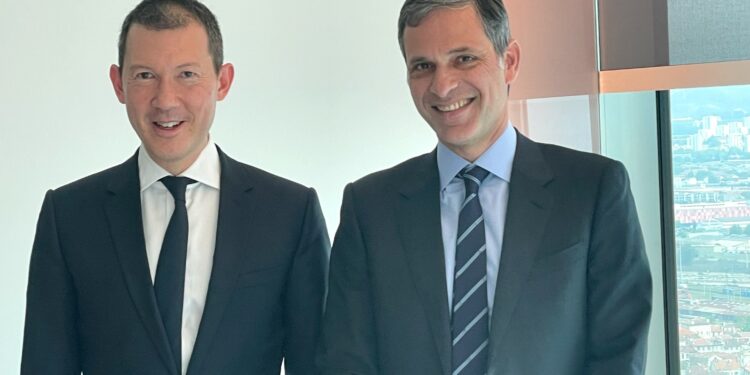 Ben Smith et Rodolphe Saadé à la tour CMA CGM à Marseille (Crédit CMA CGM)