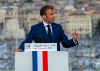 Macron Marseille école du futur