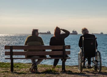 Le golfe de Fos vu de Port de Bouc (Crédit JYD/Gomet')