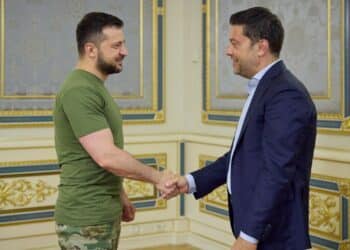 Benoît Payan avec le président ukrainien vendredi 19 août à Kiev (Crédit @benoitpayan)