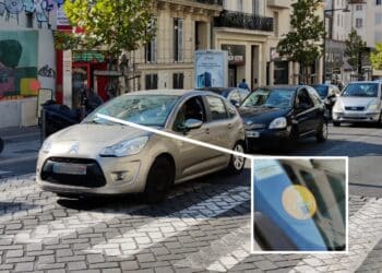 La vignette Crit'Air est obligatoire pour circuler dans la ZFE-m (crédit : archives Rémi Liogier)