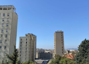 Barres d'immeubles dans le quartier St-Charles