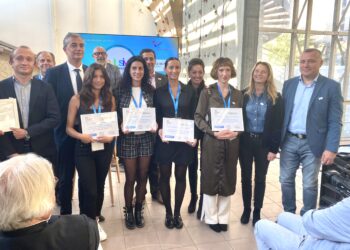 5 premiers jeunes reçoivent le capital jeune créateur à marseille