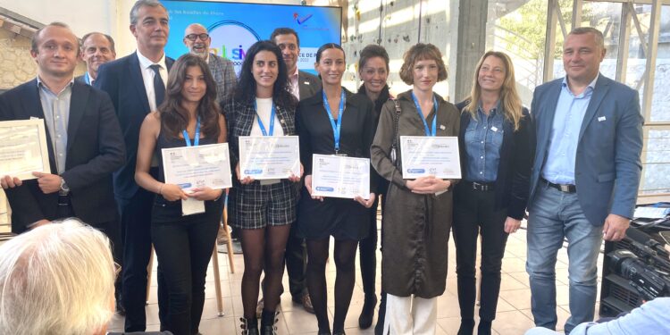 5 premiers jeunes reçoivent le capital jeune créateur à marseille